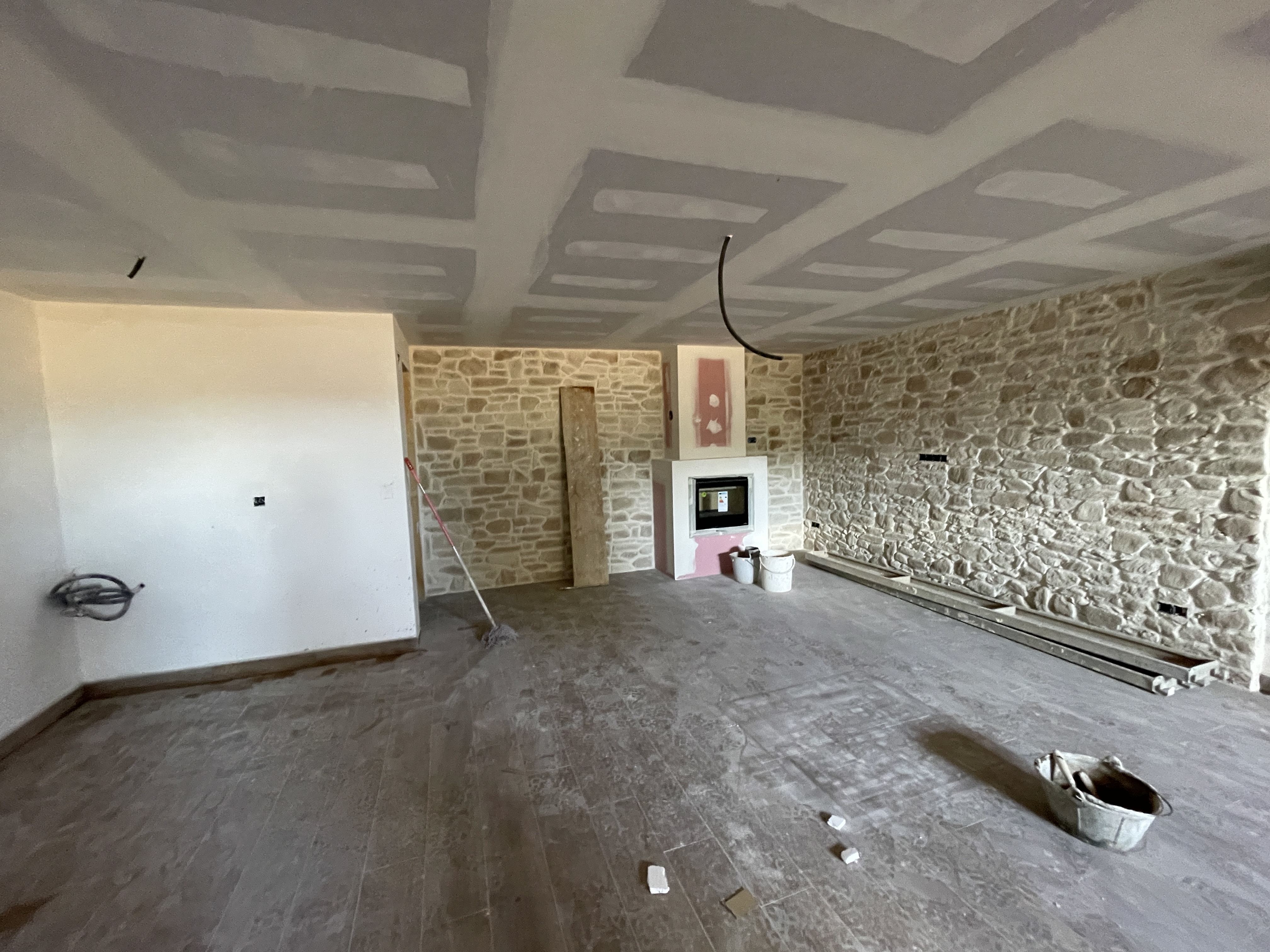 El porche a la piscina 2